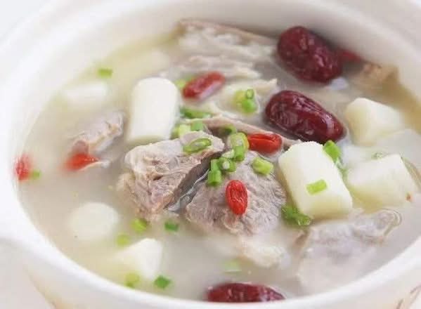 滋补羊腩山药煲 Lamb belly and yam casserole